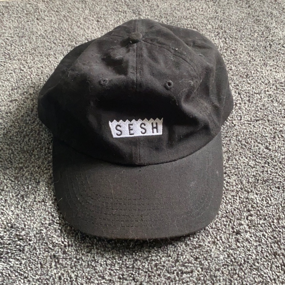 Teamsesh BONES sesh crown hat